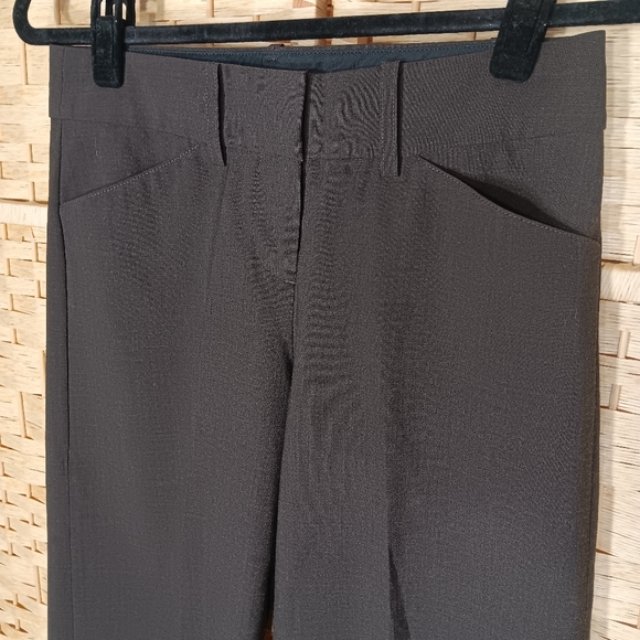 Express The Editor Rayon Blend Cropped Culottes Bermuda Shorts Trousers 0 Xs EUC - Picture 3 of 9